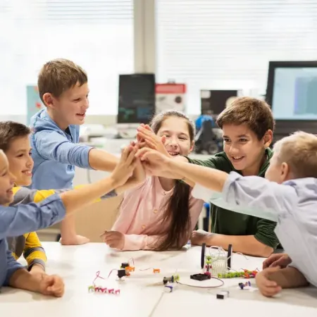 Baby sitting Athens - Athens riviera baby sitting | Childcare services
