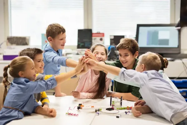 Baby sitting Athens - Athens riviera baby sitting | Childcare services