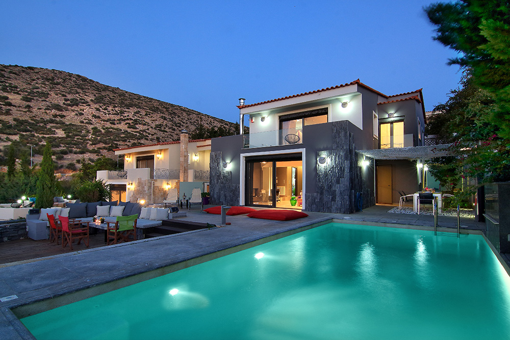 Athens Riviera - Villa with pool to rent