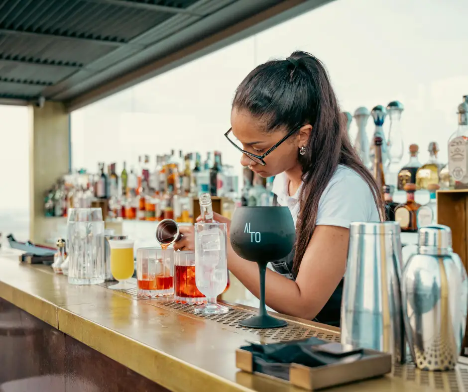 Bartender jobs Greece | Greece seasonal recruitment